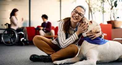 Egy simogatás, ami gyógyít: ezért varázslatosak a terápiás kutyák