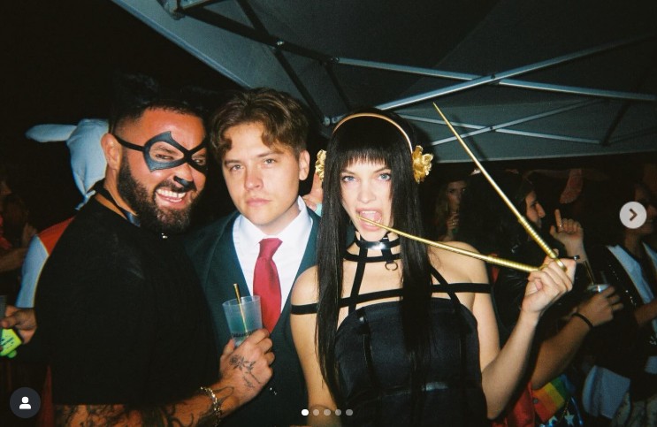 Tavaly számtalan halloweeni bulin részt vett Palvin Barbara, itt épp egy dögös fekete szettet viselt. 