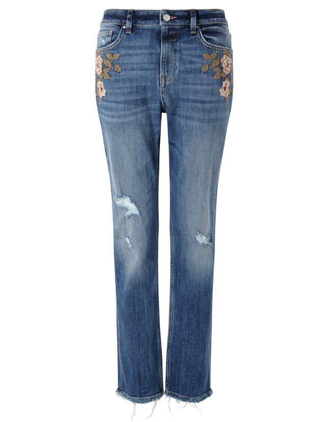 Hímzett F&F 8590 Ft helyett 6872 Ft