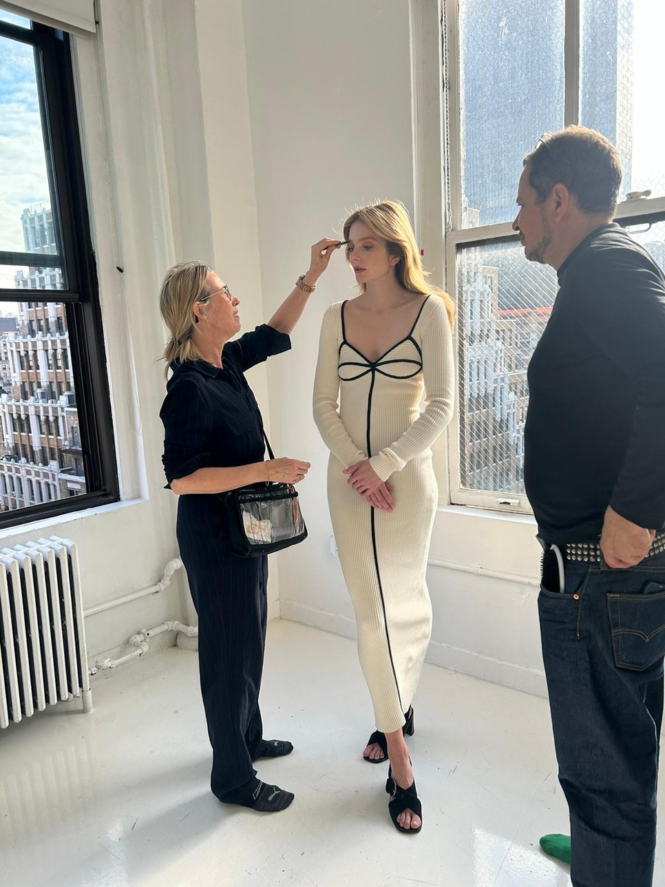 Mihalik Enikőt nagyon menő, nemzetközi stáb fotózta New Yorkban a GLAMOUR BOOK címlapjára