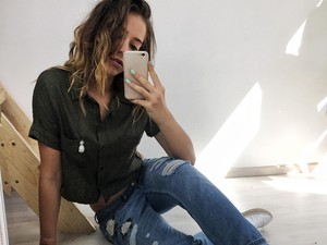 Dögös neccharisnya péntekre Rubint Rellától!