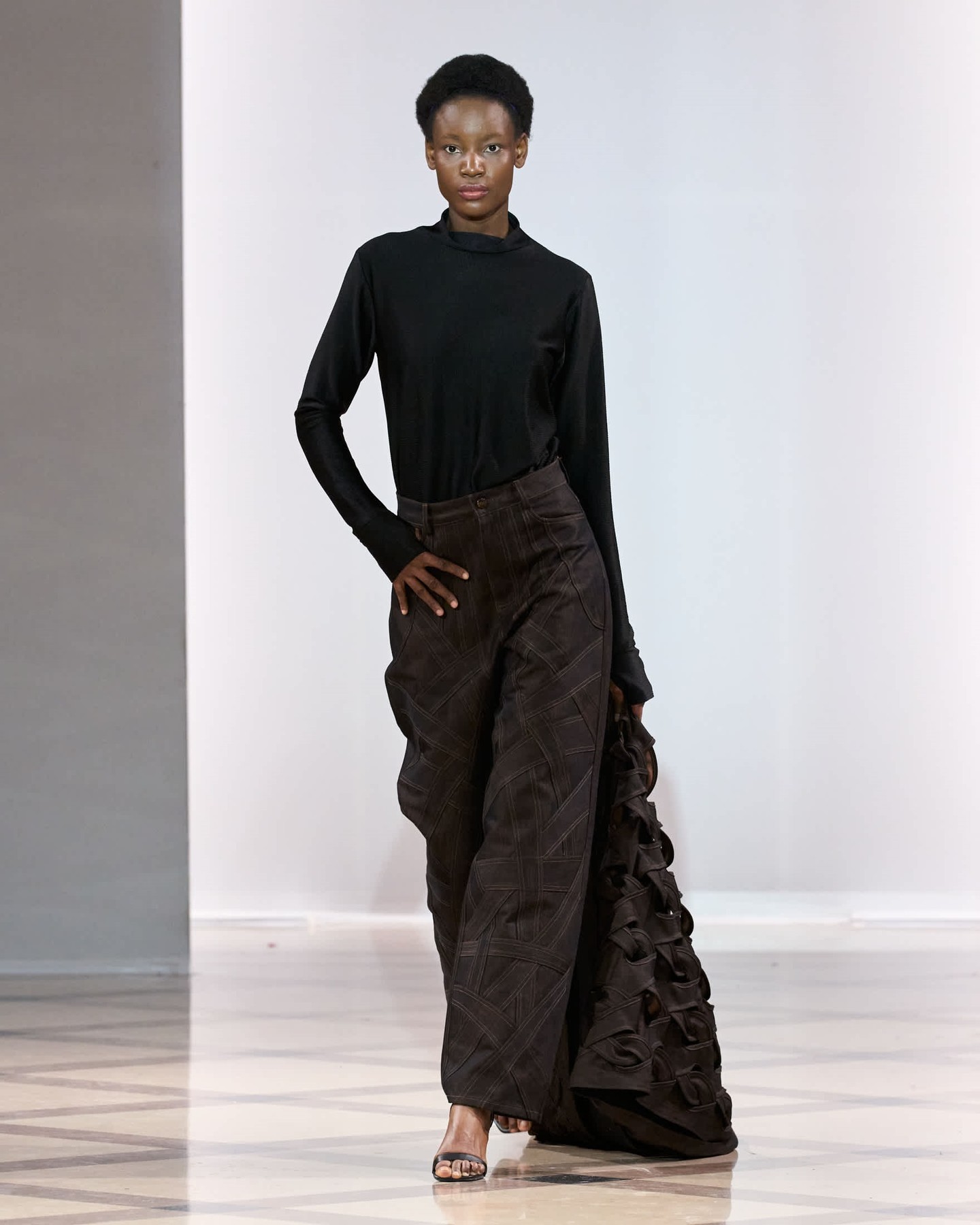 KATASZEGEDI 2025-2026 őszi-téli kollekció bemutatója a Mercedes-Benz Bucharest Fashion Week-en 