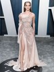 A 2020-as Vanity Fair Oscar Party alkalmával Palvin Barbara egy olyan ruhába bújt, amely meztelen is, meg nem is. Zseniális!