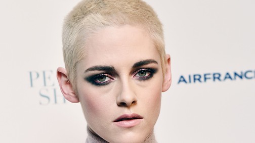 Szörnyen bizarrul néz ki a kopasz Kristen Stewart