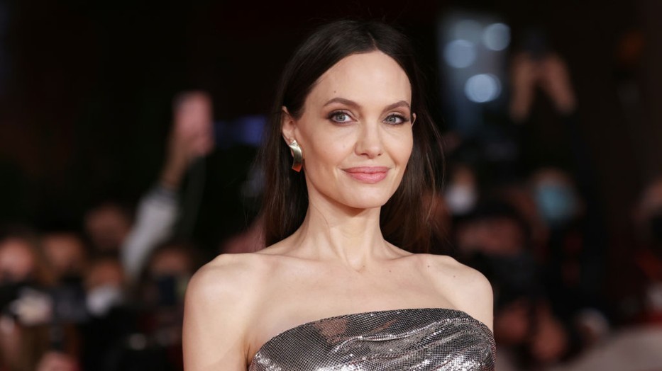 Angelina Jolie blézerét mi is elfogadnánk