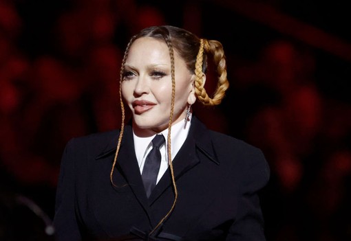 A 65 éves Madonna meztelenruhájától azonnal zavarba jössz!