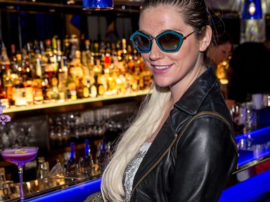 Kesha barna hajjal felismerhetetlen