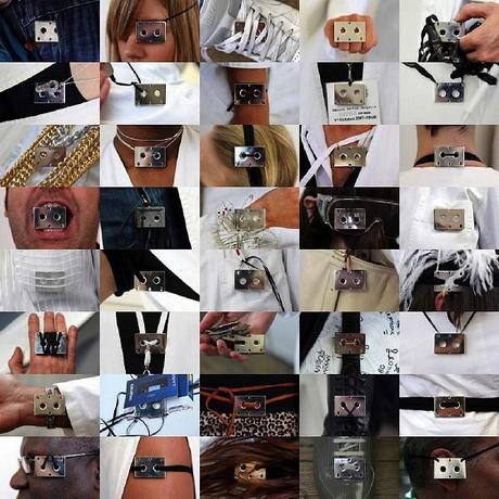 Michael Stipe multifunkcionális mikrokazettáit Maison Martin Margiela felkérésére tervezte, arra használhatja a tulajdonosa, amire neki tetszik.