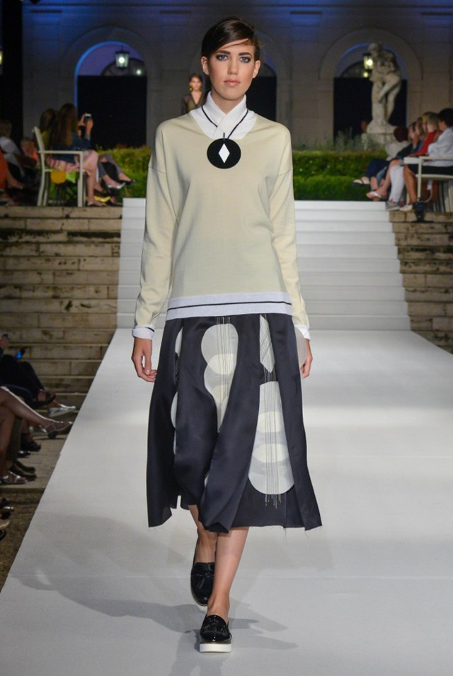 Stílusok és korszakok találkozásából képzőművészeti üzenet a Katti Zoób új kollekcióiban