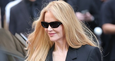 Nicole Kidman csipkés Balenciaga ruhája maga az álom: az áttetsző anyag nem sokat bíz a képzeletre