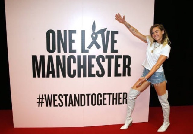 Könnybe lábadt a szemünk Miley Cyrus manchesteri beszédétől