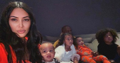 Így telik Kim Kardashianéknél a karantén