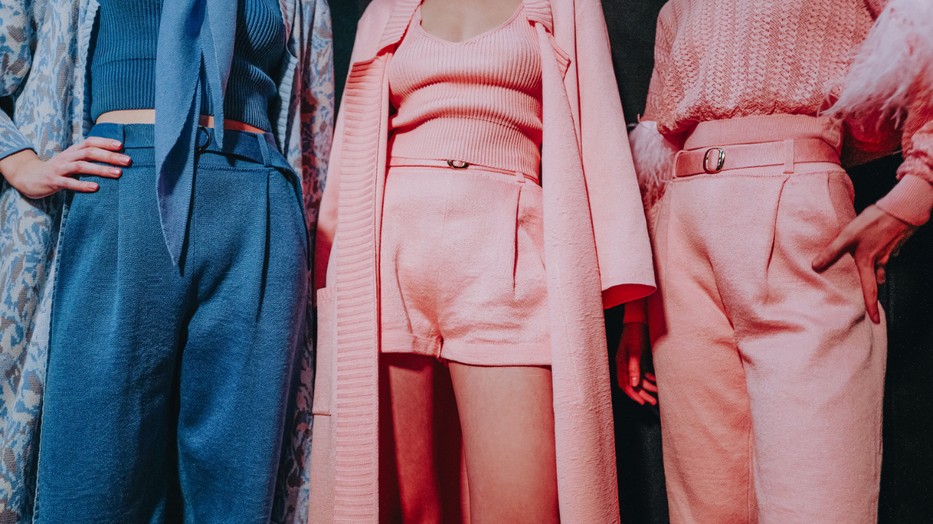 A Perwoll divateseményén hat magyar tervező bemutatóján, illetve izgalmas kerekasztal beszélgetéseken vehettek részt a látogatók