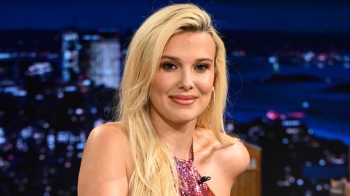 Millie Bobby Brown káprázatos meztelenruhában érkezett a Stranger Things új évadának premierjére