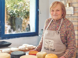Rákospalotától Moszkván át Kubáig, fordítástól a sajtműhelyig - Pásztó Eszter mesébe illő életét neked is meg kell ismerned