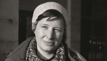 Szilágyi Zsófia: Vicces tud lenni, amikor az emberek a lényeg helyett elmerülnek a lényegtelen dolgokban