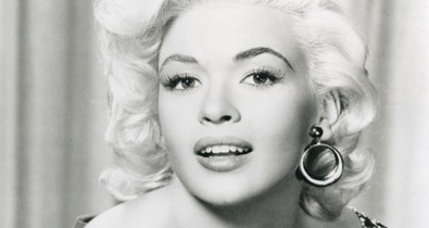 Forró - 100 év legemlékezetesebb dekoltázsai