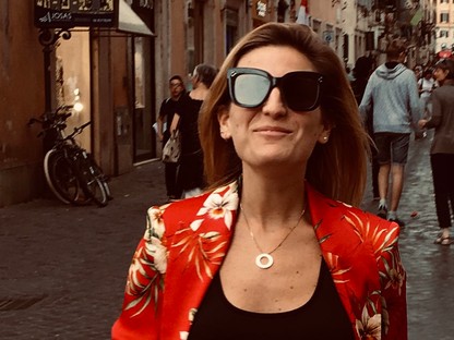 Lefkovics Szonja Rómában kezdi a hetet, és egy nem is akármilyen szettben