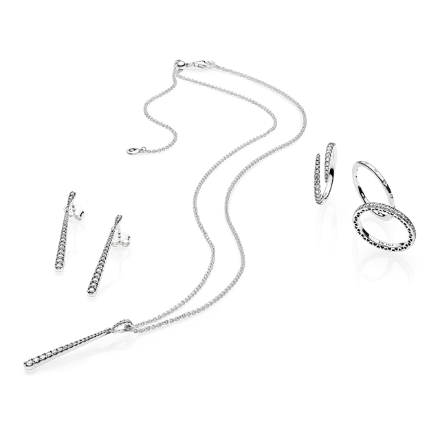 A PANDORA új, téli ékszerkollekciója az éjszakai égbolt csodájával van átitatva