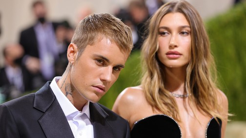 Justin Bieber és Hailey Bieber összeöltöztek, és csak úgy izzik közöttük a levegő