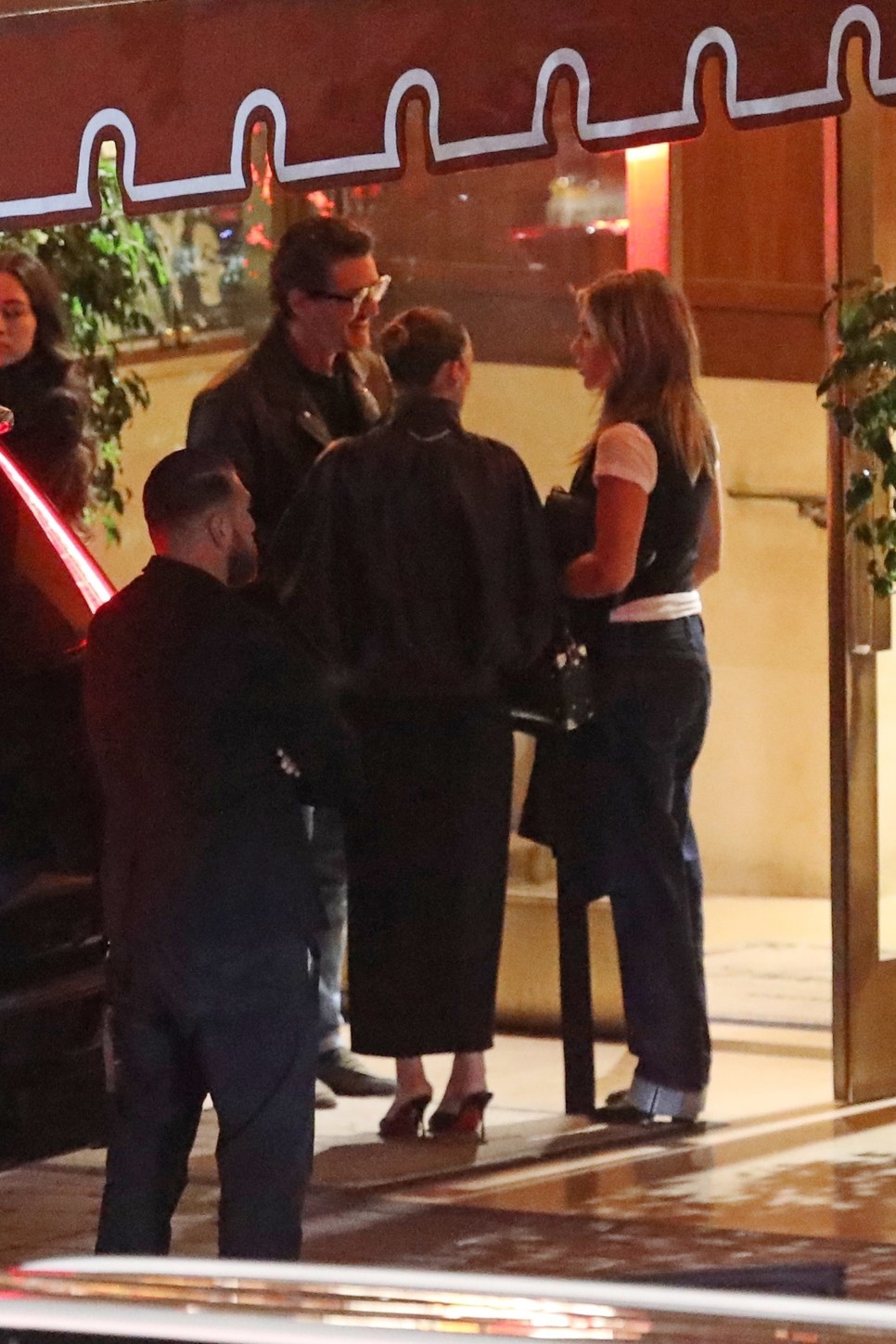 Jennifer Aniston és Perdo Pascal lehet Hollywood legújabb álompárja