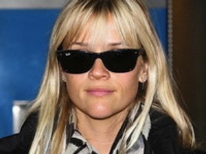 Miért visel Reese Witherspoon frufrut? A valódi ok!