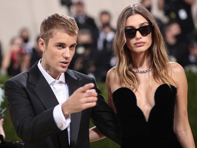 Justin Bieber és Hailey Bieber feltekerték a stílusmérőt a Met gálán