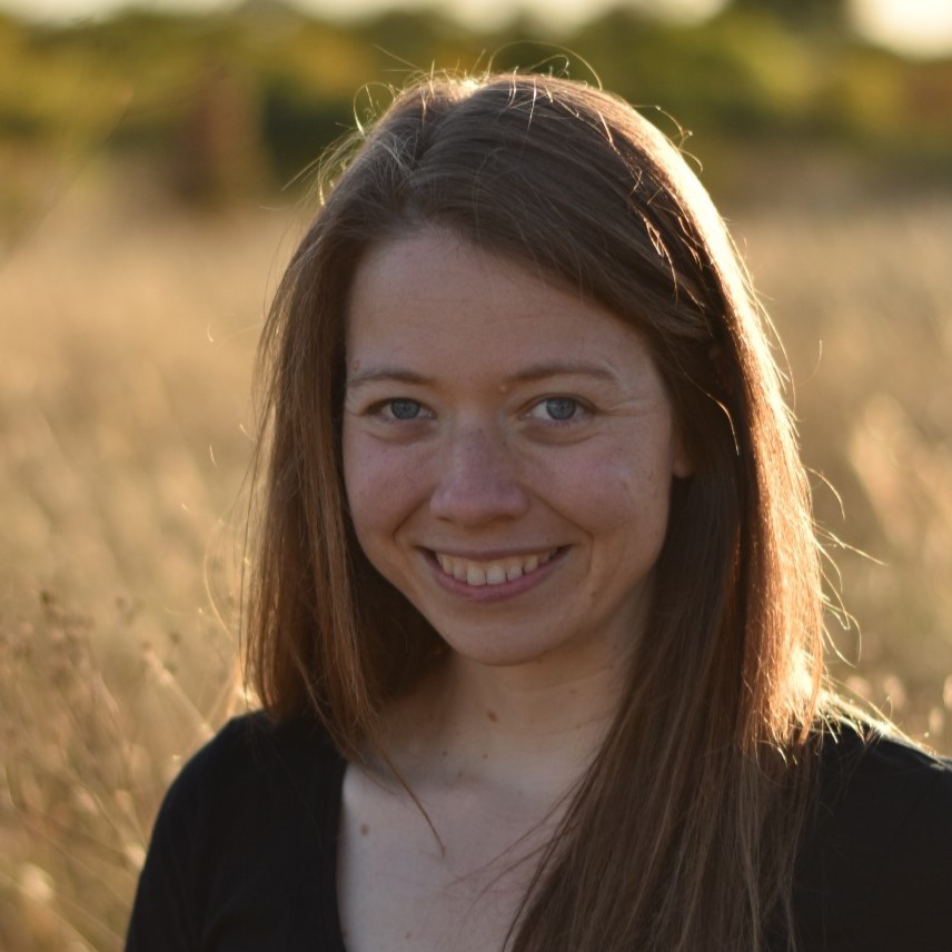 Dr. Pipek Orsolya ELTE TTK, Komplex Rendszerek Fizikája Tanszék, tudományos munkatársa, L’ORÉAL UNESCO-díjas kutatónő az orvoslás legújabb innovációiba avat be