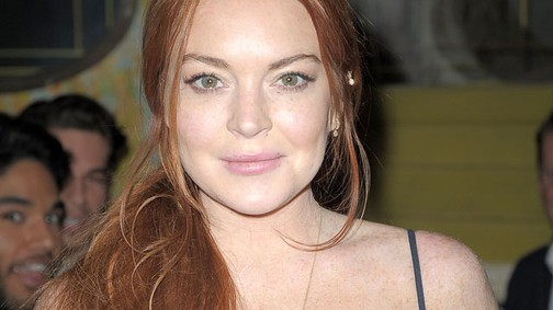 Bizarrabb párt nem láttál: Lindsay Lohan a koreai Hulkkal jár