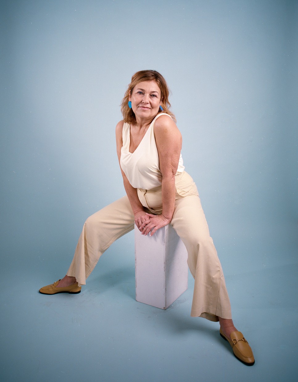 Olyan témákkal foglalkoznak int az ageizmus, a menopauza vagy akár az időskori szexuális élet. Mint eddig mindegyik projektünkkel most is az a céljuk, hogy ne legyen tabu ezekről beszélni, és a falak ledöntésével egy elfogadóbb, nyitottabb társadalmat hozzunk létre, akik nem félnek az öregedéstől, természetesnek veszik az idő múlását, és nem tekintenek a negyvenedik születésnapjukra úgy, hogy azzal vége az életüknek