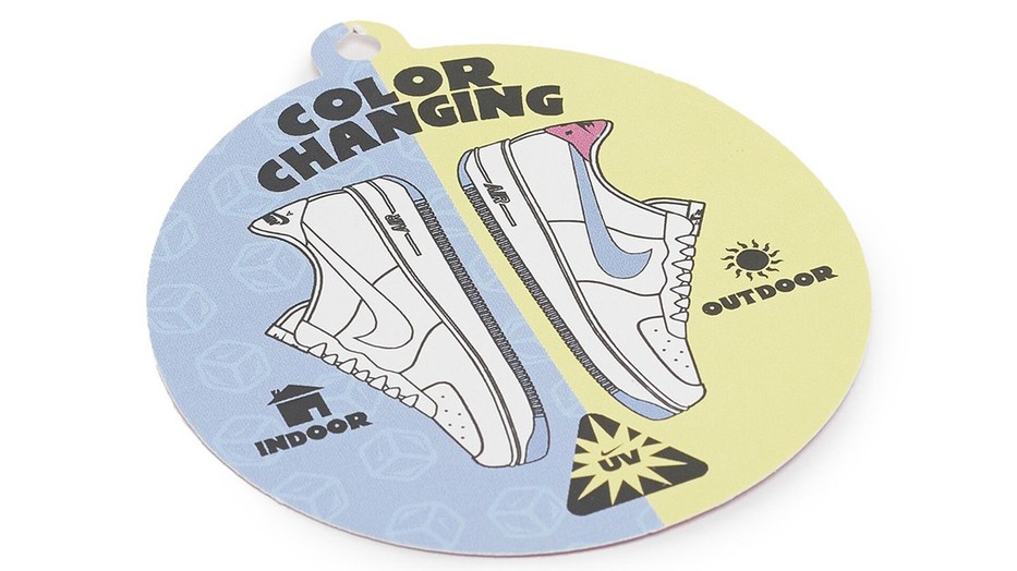 Őrület a Nike új színváltós cipője