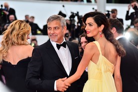 Amal Clooney istennőként ragyogta be 2016 májusában a cannes-i filmfesztivál vörös szőnyegét