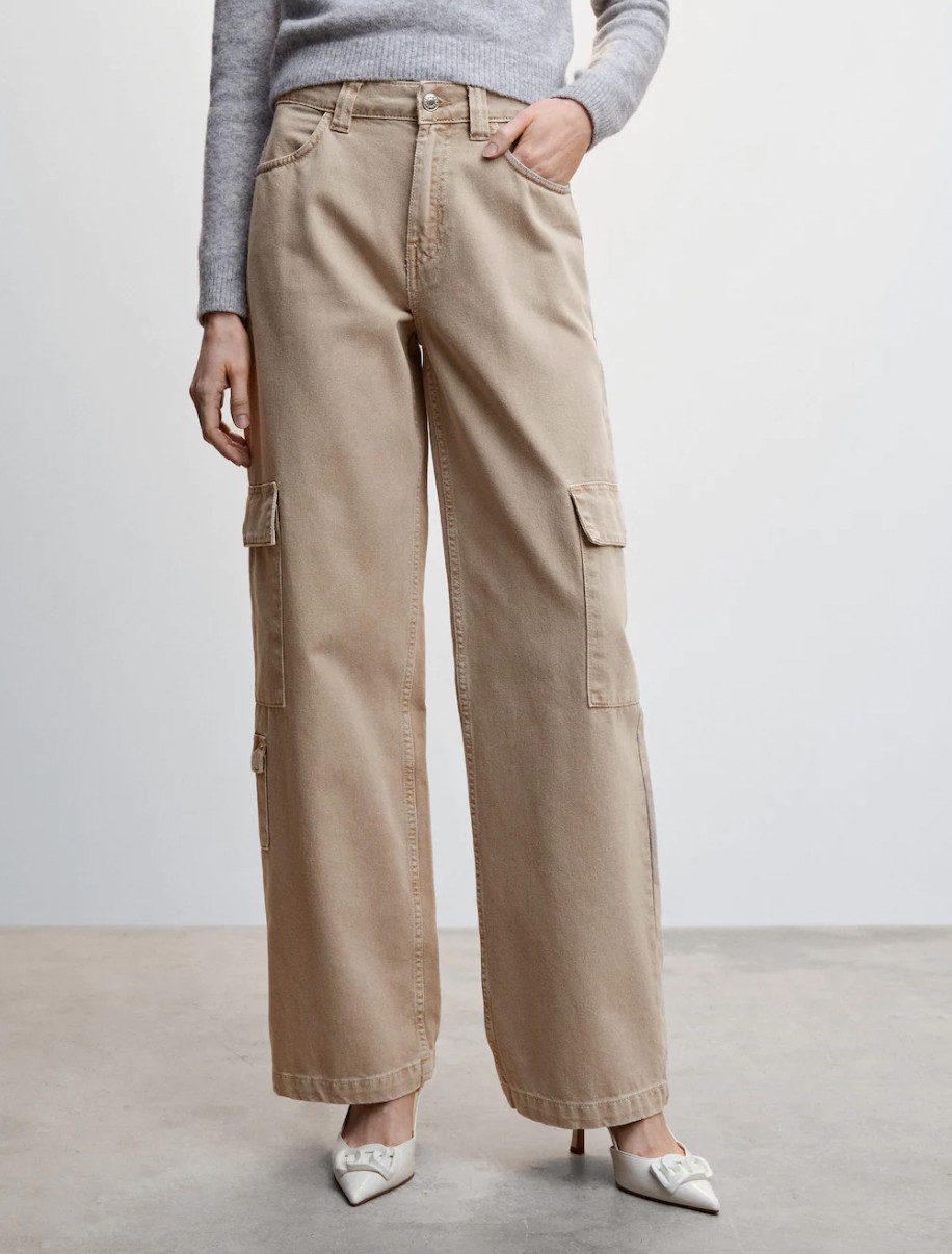 Nadrág MANGO 16 995 Ft