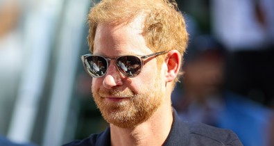 Öt hónap után tért vissza Angliába Harry herceg: megindító, hova vezetett legelső útja