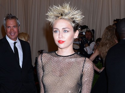 Az esemény, ahol boldogan csinálnak hülyét magukból a sztárok