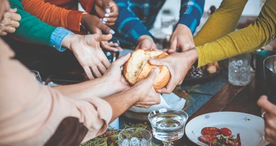 Ha így eszed a süteményt karácsonykor, szerencsét hoz