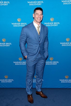 Egy 2022-es interjúban Drew Barrymore azt mondta John Cenának, szerinte a világ legjobb apukája lenne belőle, a színész azonban nem értett vele egyet, kijelentette ő nem alkalmas édesapának és nem is vágyik gyerekekre. "Teljes mértékben meg akarom élni az életet, még sok dolgom van" - mondta.