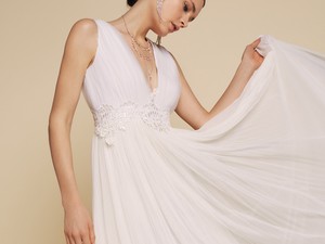 Menyasszonyok és koszorúslányok, figyelem! Itt a Mohito első esküvői ruha kollekciója!