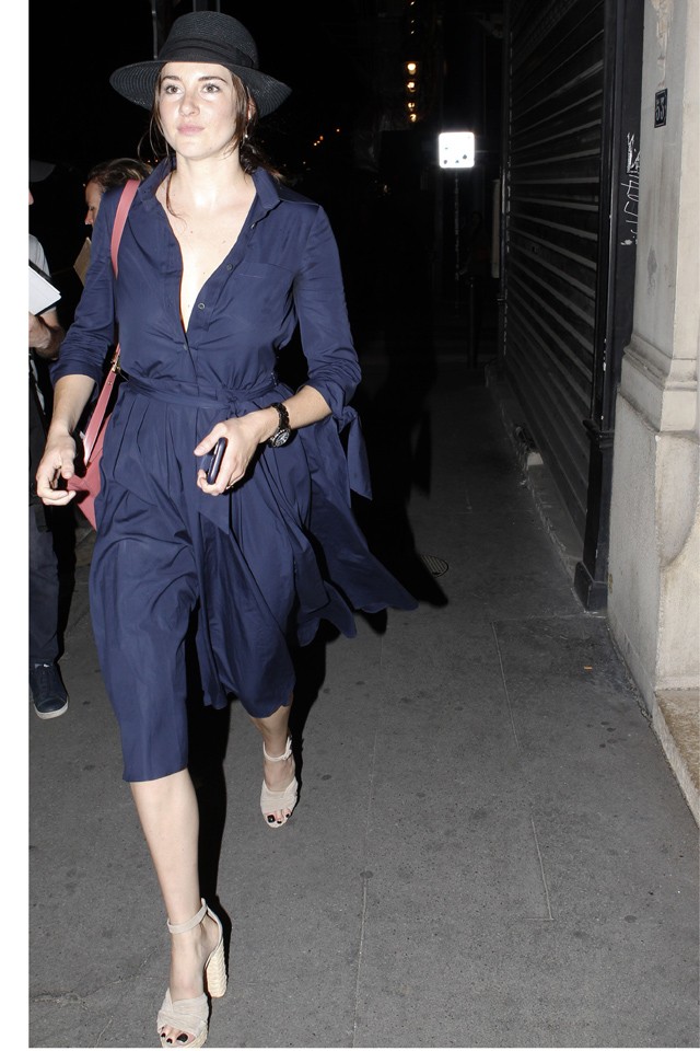 Óriási volt a sztárfelhozatal Zoe Kravitz esküvőjén Párizsban