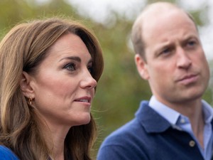 Tragikus hírt kapott Vilmos herceg, miközben Katalin hercegnével nyaralt: szívszorító közleményt adott ki a herceg