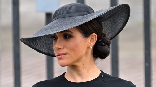 A palota tajtékzott Meghan Markle miatt: ezzel az aprósággal haragította magára a királyi családot