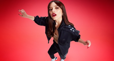 Jenna Ortega, Keller Adél, Ómolnár Nelli és Whisper Ton az Adidas streetstyle kampányában