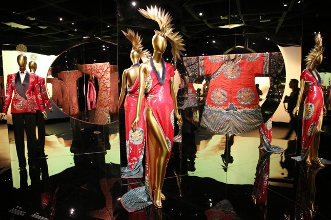 A hírességek előre tanulmányozhatták volna a kínai öltözködést