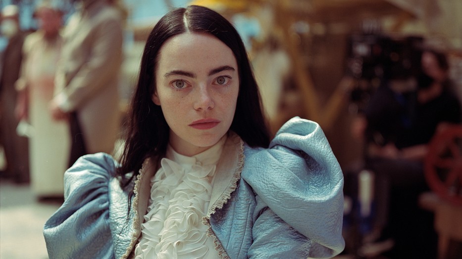 Emma Stone a Szegény párák című Oscar díjas filmben