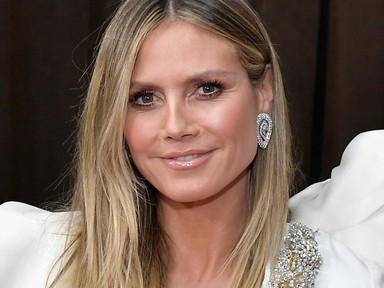 Heidi Klum ismét Victoria´s Secret angyal volt a Grammy-gálán, még szárnyakat is kapott