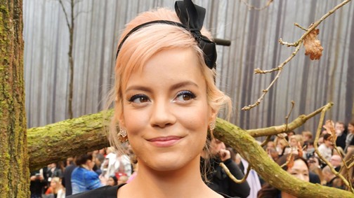 Hú, Lily Allen nagyon összeszedte magát, csúcsformában van