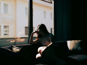 „Ugyanazt kellene vele tenni, mint amit ő tett a gyerekkel" - szakértő segít, mit tehetsz, ha téged is elöntött a düh a szolnoki bántalmazásos videó láttán