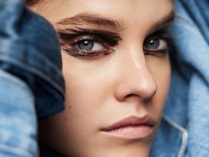 Magyar-magyar csúcstalálkozó a Vogue-ban: Palvin Barbi főszereplésével