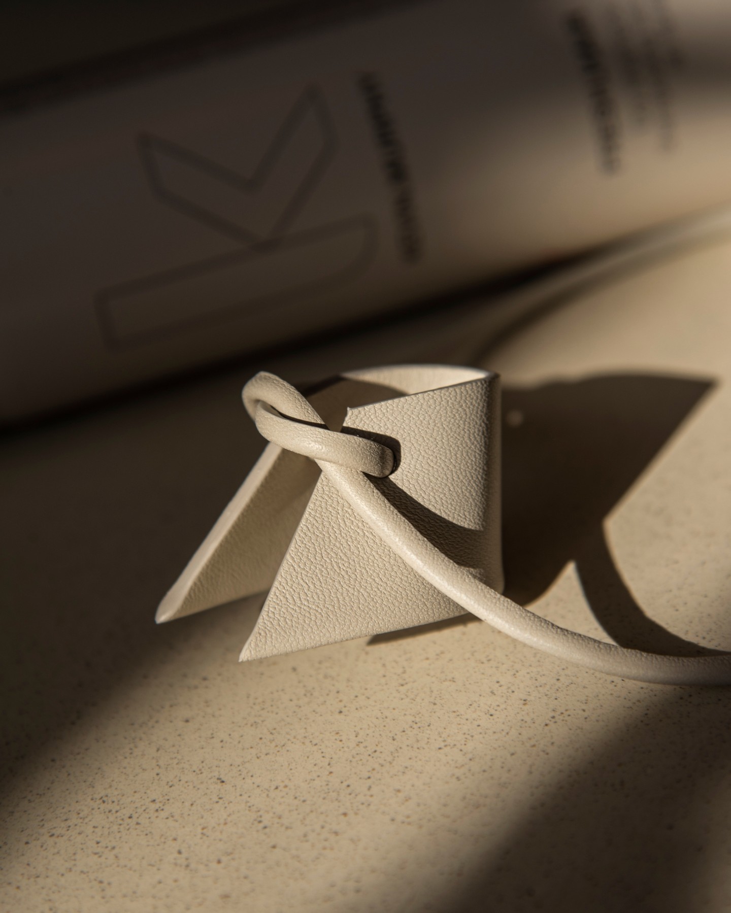 Az Agnes Kovacs és a KEVIN.MURPHY kolleborációja izgalmas, különleges hajkiegészítőket eredményezett, amelyek kifinomulttá teszik a frizurádat