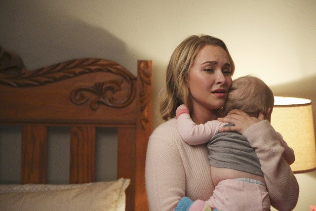 Ez az anyuka 2 frappáns fotójával megmutatja, milyen valójában a szülés utáni depresszió